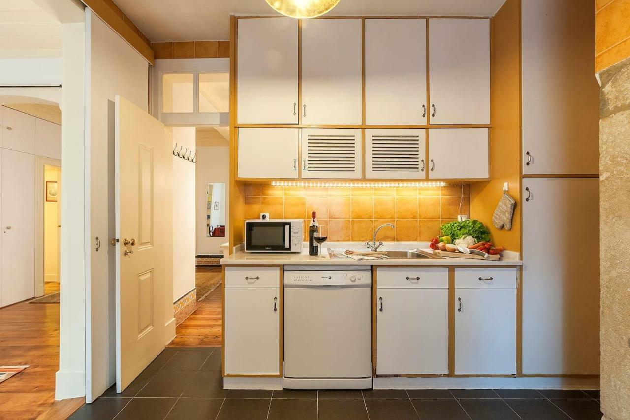 2 Bedroom Apartment With Patio Next To Avenida Da Liberdade Lizbona Zewnętrze zdjęcie