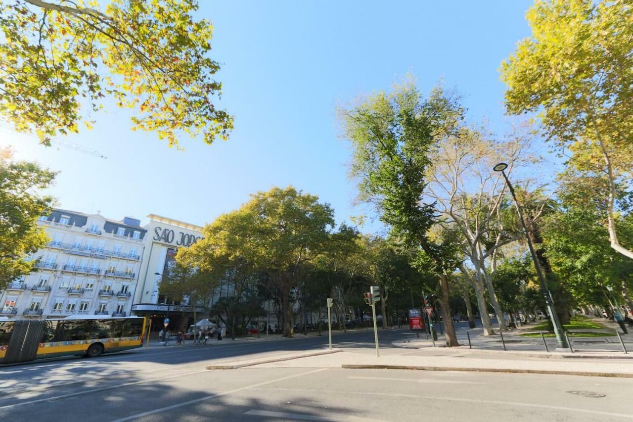 2 Bedroom Apartment With Patio Next To Avenida Da Liberdade Lizbona Zewnętrze zdjęcie